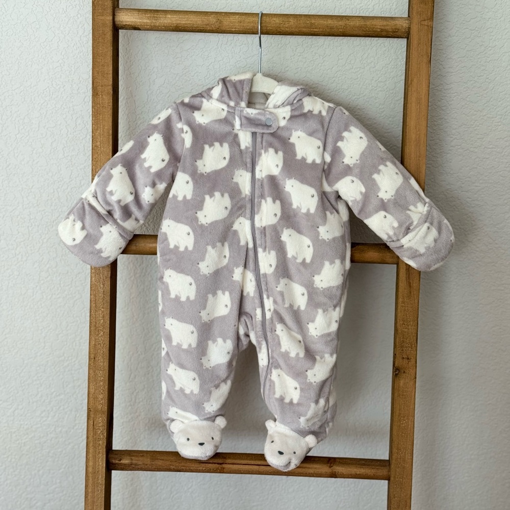 Cozy Polar Bear Bunting Outfit